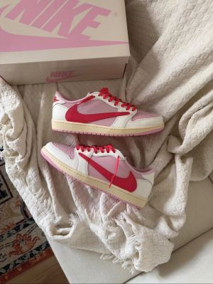 NIKKE AIR JORDAN 1 TRAVIS SCOTT TROPICAL PINK 