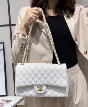 Channel jumbo shoulder bag with og box(68032 white)