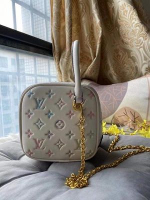 Louiis Vuitton LV Limited Edition New Square Bag With Dust Bag (White - 963)