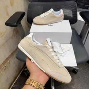 Alo Yoga Sunset Suede Sneaker