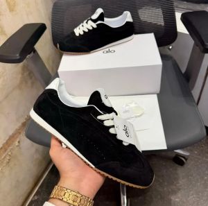 Alo Yoga Sunset Suede Sneaker