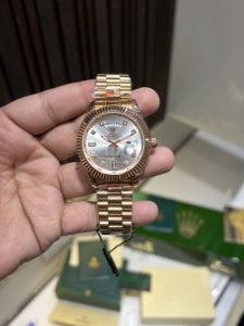 Rolee-x day date premium watch 