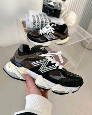 New Balanccee 9060 Brown