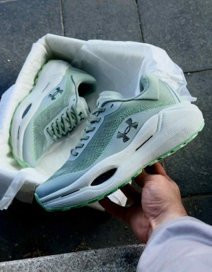 Turbulence 3 Sage Green