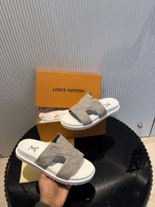 Loui Oasis Mule For Mens WhiteGrey