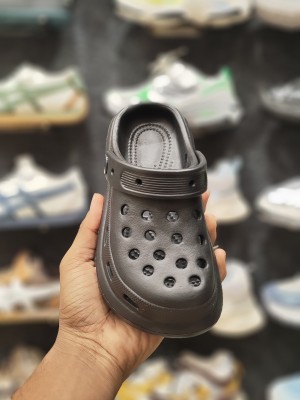 Clogs black