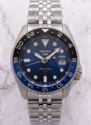 Seik o 5 Batman Automatic Japanese movement operated via cell