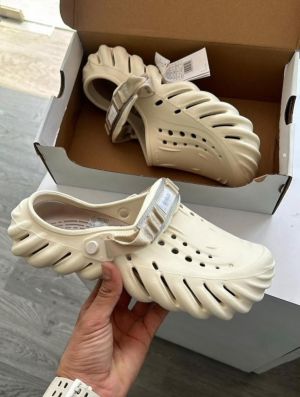 Croccss Echo Clog Sandal Beige