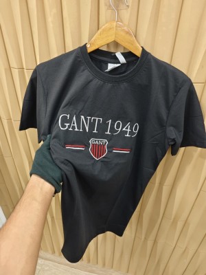 embroidered half sleeve round neck tshirt black