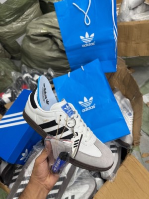 Sambaa White Black With Accessories