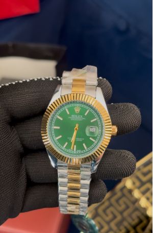 OYSTER ..LIMITED EDITION WATCH green dial Tw