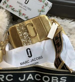MARC _JACOBS_ Snapshot Bag with box(damage box)