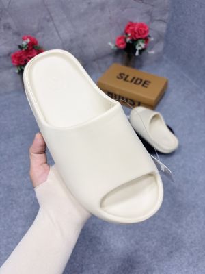 ADIDAAS YEEZY SLIDES BEIGE