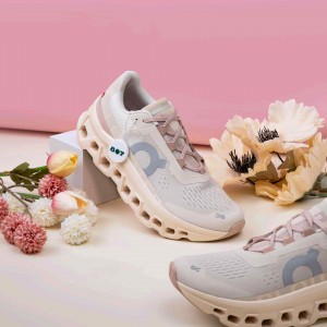On CLOUDMONSTER WOMEN MOON FAWN