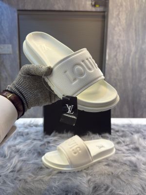 Lousvuitton-white-premium-quality-stylish-men-flipflop