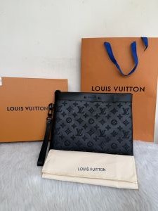 Louiis Vuitton CB PO-1 Pochette to Go With OriginalBox DustCover & CarryBag