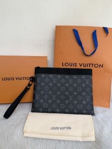 Louiis Vuitton CB PO-2 Pochette to Go With OriginalBox DustCover & CarryBag