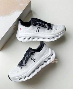 WMN On Cloud Tilt 2 0 Black Ivory