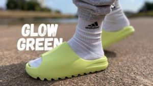 Yeezzy Slide Green Glow semi Ua sale