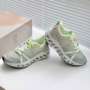 On Running CloudSurfer Trail WaterProof Light Green 1240