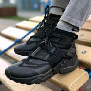 Nikke Huarache Gripp Gs Triple Black