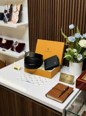301 LV LOUIIS VUITTON PREMIUM QUALITY BELT WALLET COMBO 