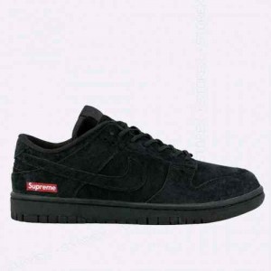 Nikee Sb Dunk Low x Supreme black