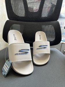 Skecherrs Hyper Burst Soft Slides S Print Cream