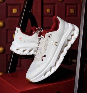 WMN On Cloud Tilt Pearl Ivory Year Of The Snake