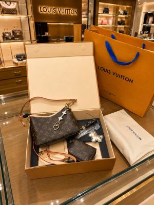 Louiiss vuitton Lv Boulonge Monogram Gift Set  With Magnetic Box & Carrybag Premium Model 653