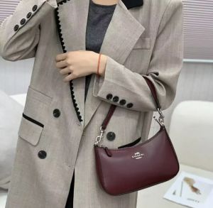 coac teri pure leather material shoulder bag with box 958