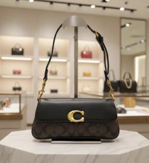 Coac jet pure leather shoulder bag with box 963