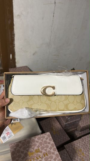 Coac jet pure leather shoulder bag with box 964