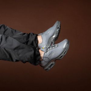 Nikke Air Max Plus 7 Iron Grey