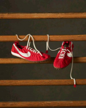 x Jacquemus Moon Shoe SP University Red