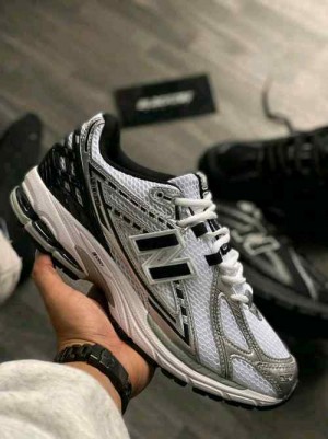 New balancee 1906R SILVER BLACK