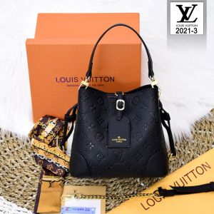 Louuiss vuttion bucket bag premium quality with double box packing 