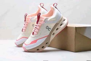 On Cloudnova x Soft Pink2670