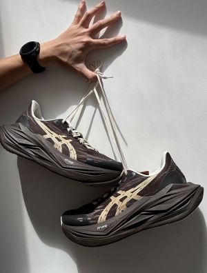 Asiccs X Blacktoes Superblast 3 Brown