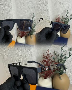 Louuis Vuittion 1004 Black