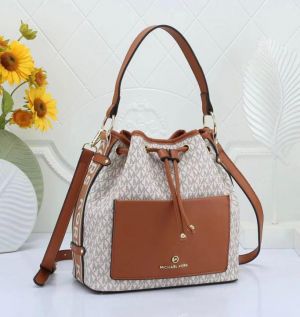 Michael kor maeve monogram print bucket bag 1168