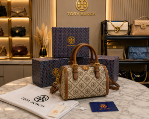 TORY T Monogram Petite Barrel Bag With Box And Dust Bag 5002