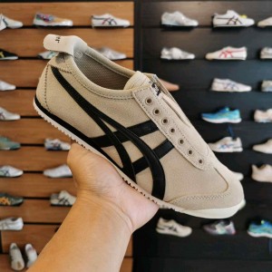 Onitsukkaa Tiger Mexico 66 Slip On Cream Suede
