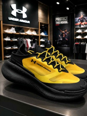 Underr Armourr Nova SlipSpeed Taxi Black