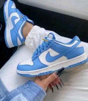 nikKee Sb Dunk Low Coast University Blue for her