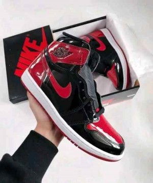 Jordan 1 Retro High OG Patent Bred semi ua
