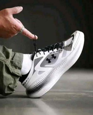 Undderr Arm-Our Echo SlipSpeed White Black