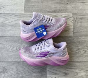 WMNS Skecheers Go Run Aero Burst For Her