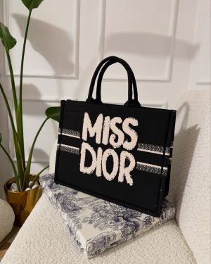 Christian Sale Miss Book Tote With OG Box carrybag 5135