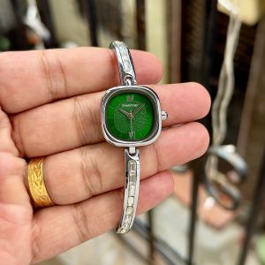 SWAROVSK KI CRYSTAL LADY PREMIUM QUALITY 851
